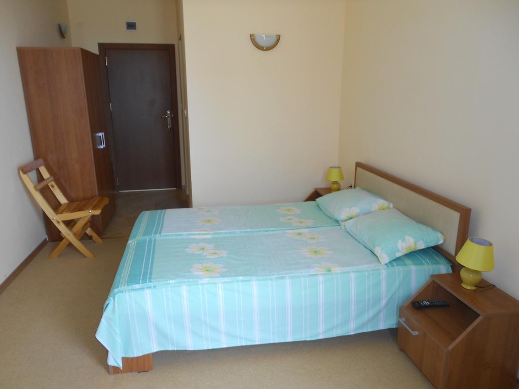 Family Hotel Amore Bjala Rum bild
